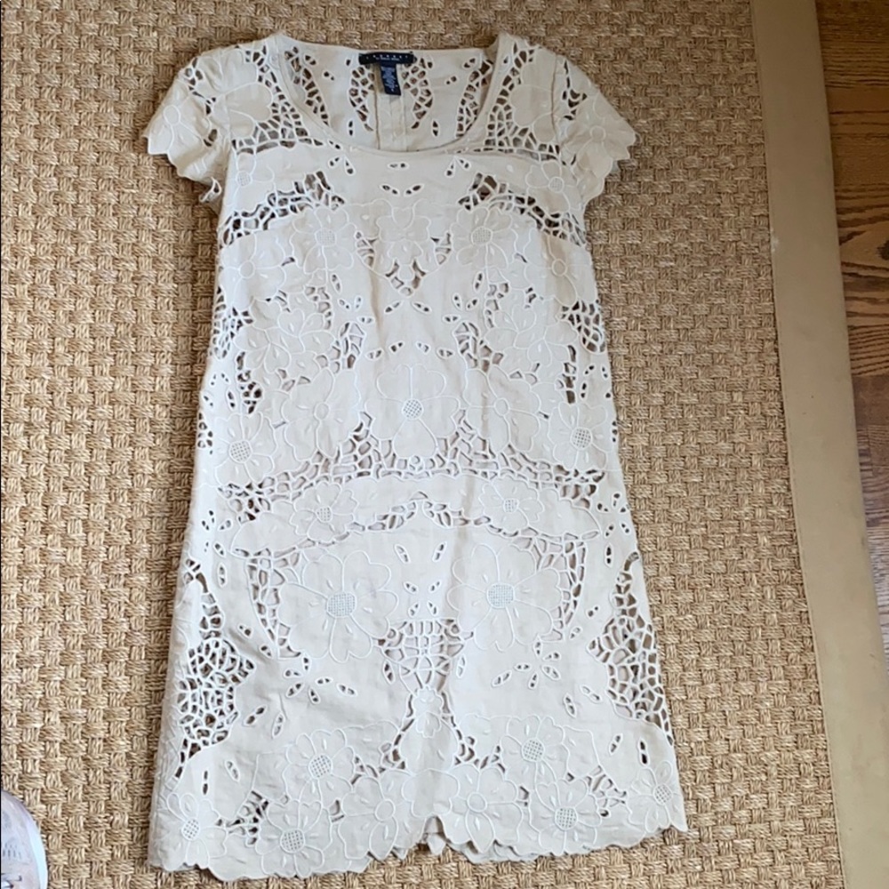 Laundry by Shelli Segal dress.